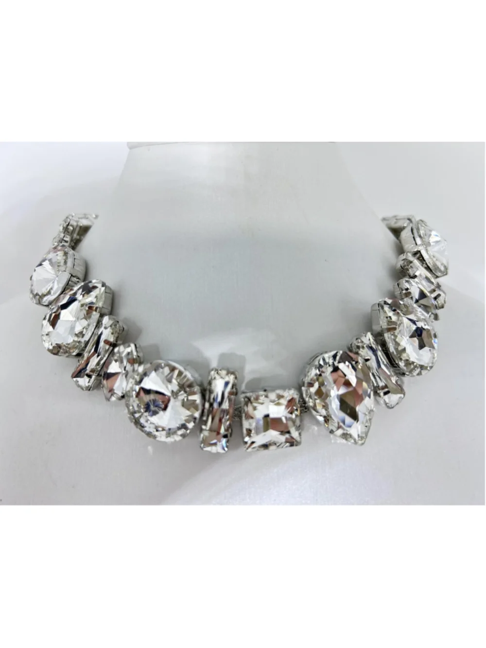 Necklace Silver Tone Crystal Bib Statement Collar Clear Fashion Lobster Clasp